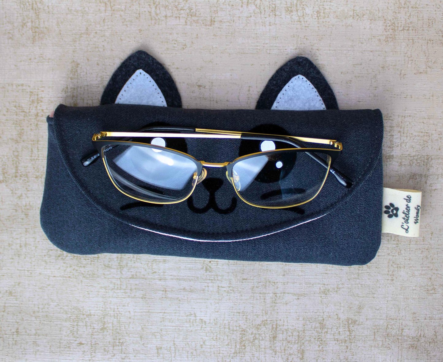 Etui à lunettes chat kawaii en tissu- Fait main avec fermeture magnétique