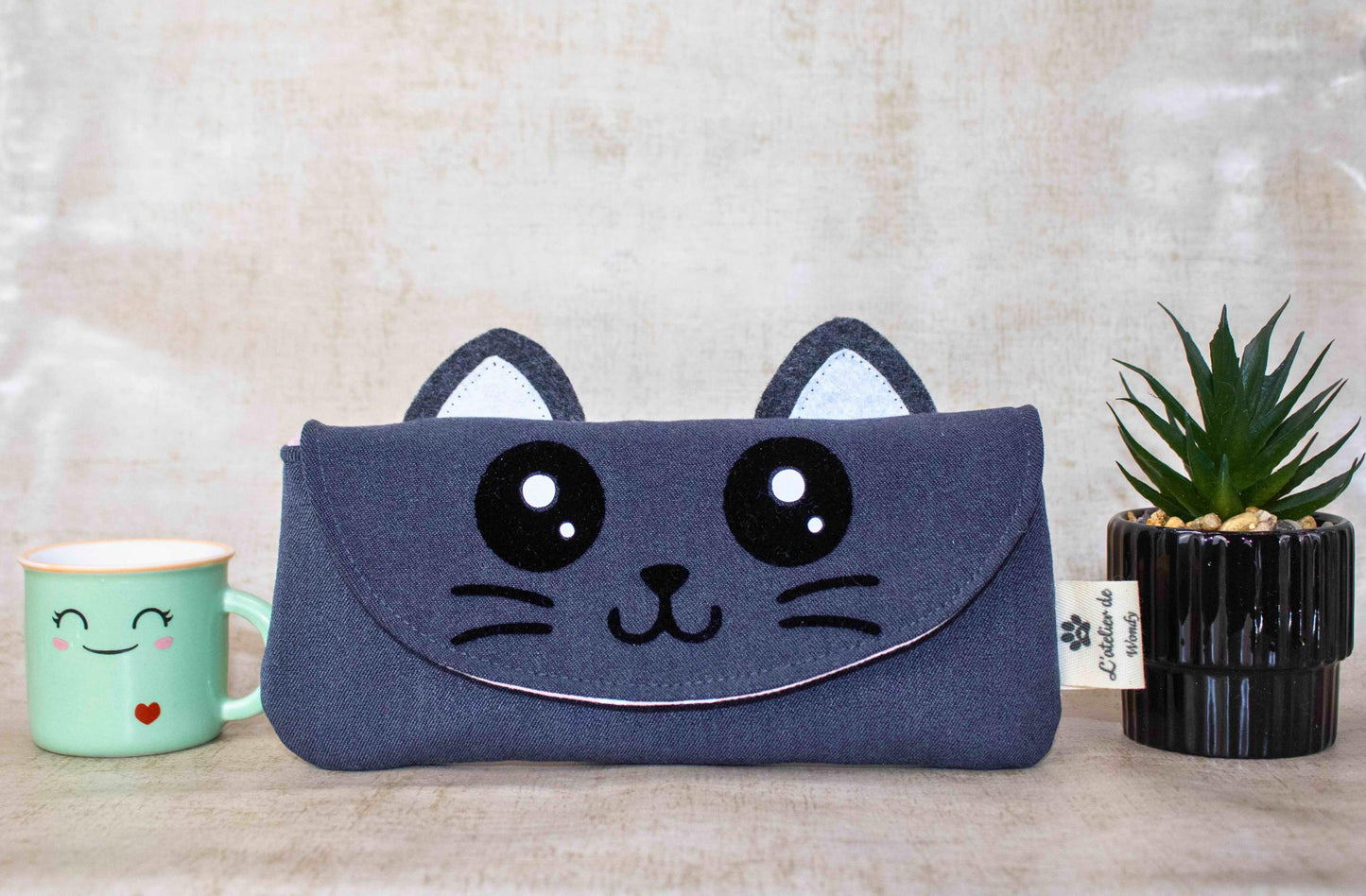 Etui à lunettes chat kawaii en tissu- Fait main avec fermeture magnétique